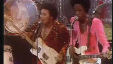 Earth, Wind & Fire - Shining Star (Live)